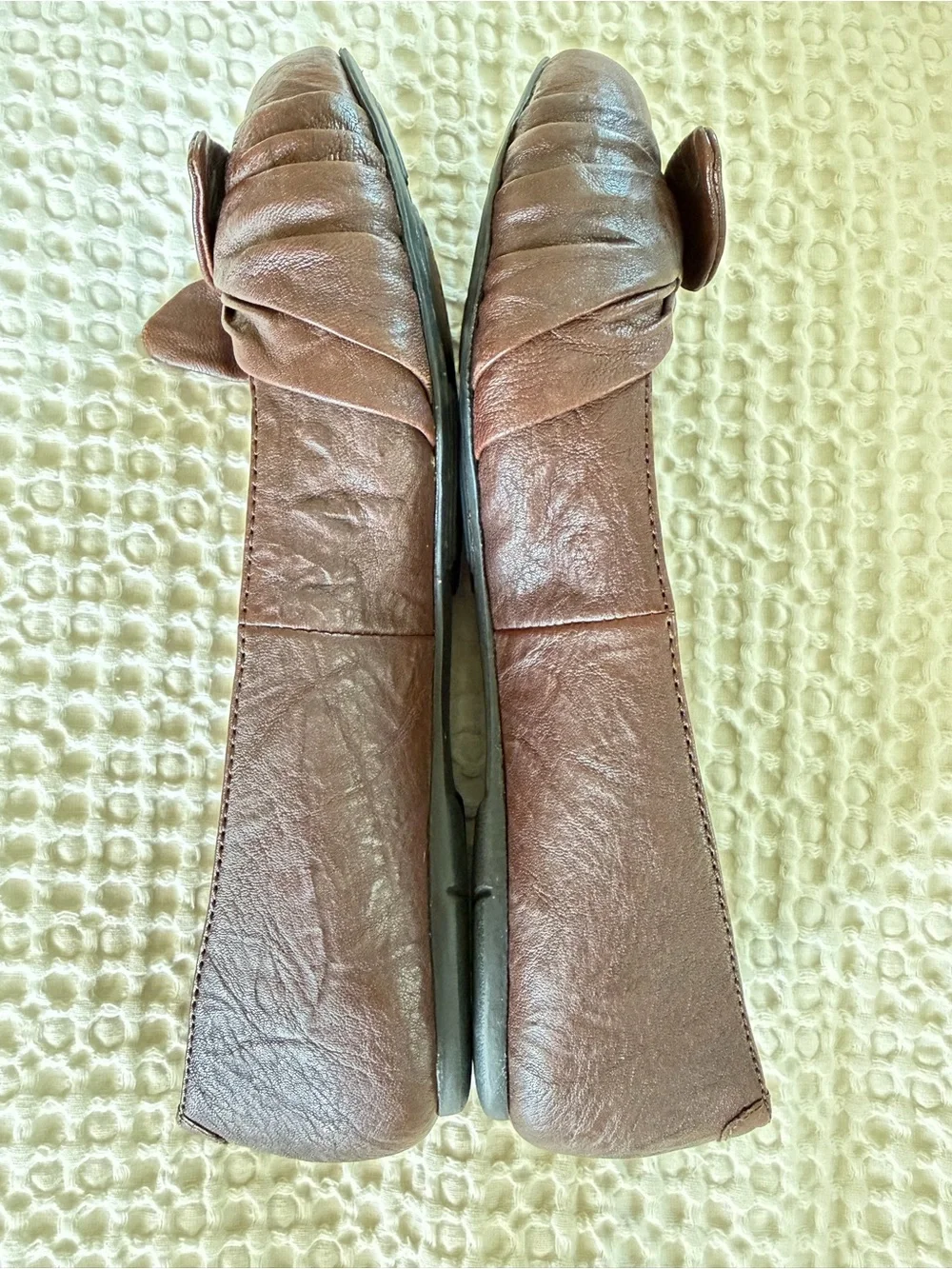 Børn Brown Leather Y2K Bow Ballet Flats size 8 w/ Leopard Lining